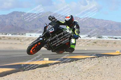 media/Feb-08-2024-Racers Edge (Thu) [[c658ab1530]]/3-B Group/Session 1 Turn 9 inside/